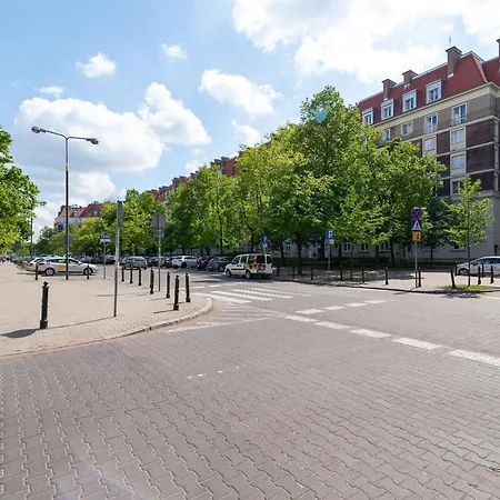 Rent Like - Aleja Wyzwolenia 7 * Warsaw