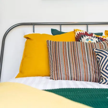 Rent Like - Aleja Wyzwolenia 7 * Warsaw